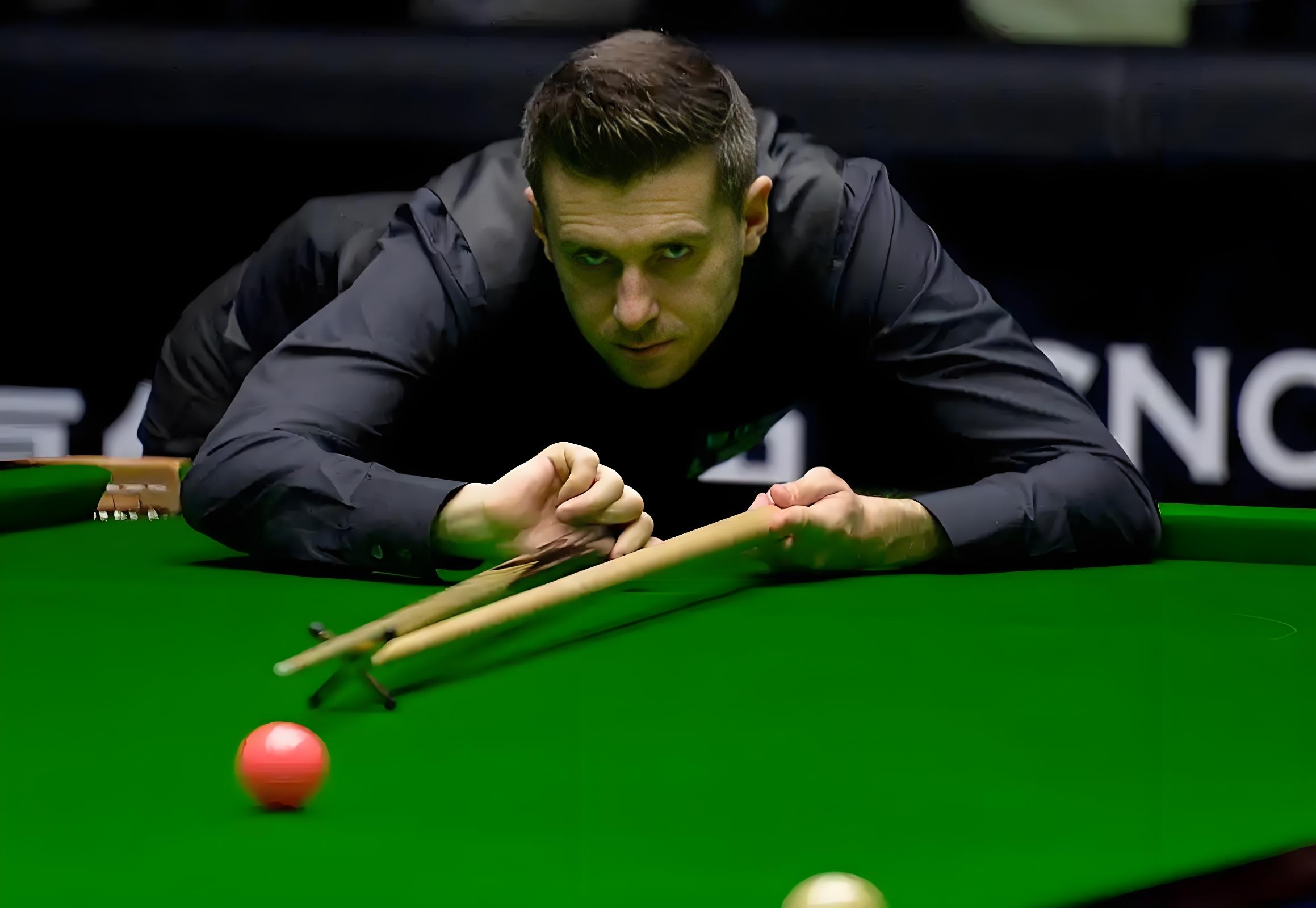 具冲击力的 具冲击力的